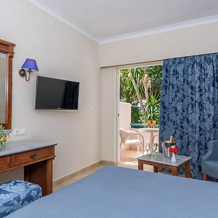 Hotel Asteras 4*